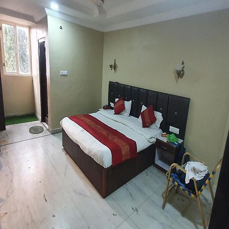 Oyo Hotel Rajshree Akolia ภายนอก รูปภาพ